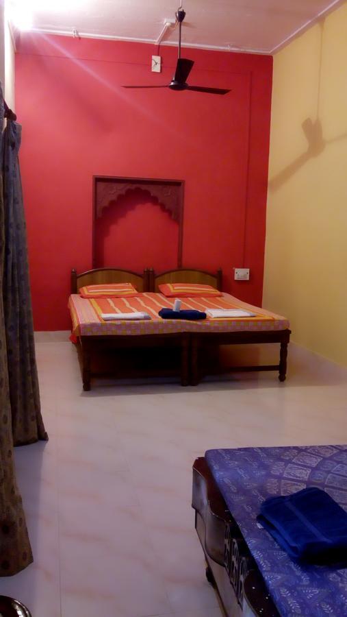 Shivam Tourist Guest House Būndi Exteriör bild