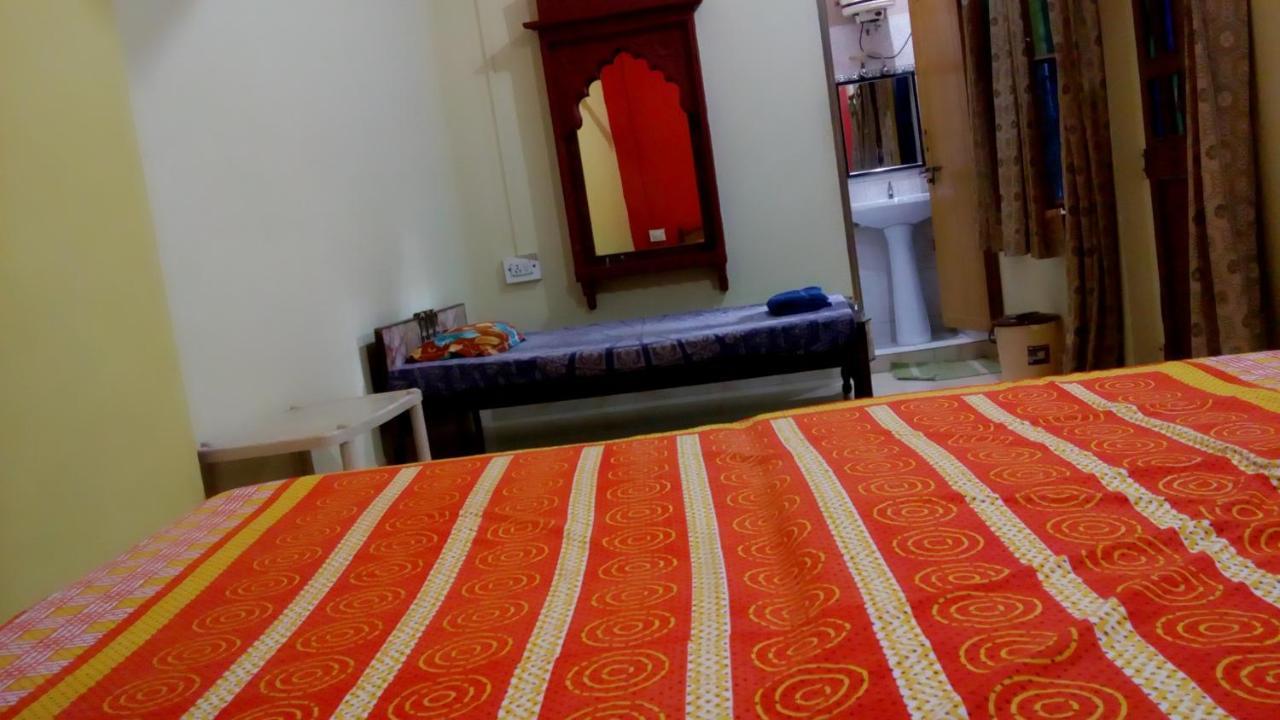Shivam Tourist Guest House Būndi Exteriör bild