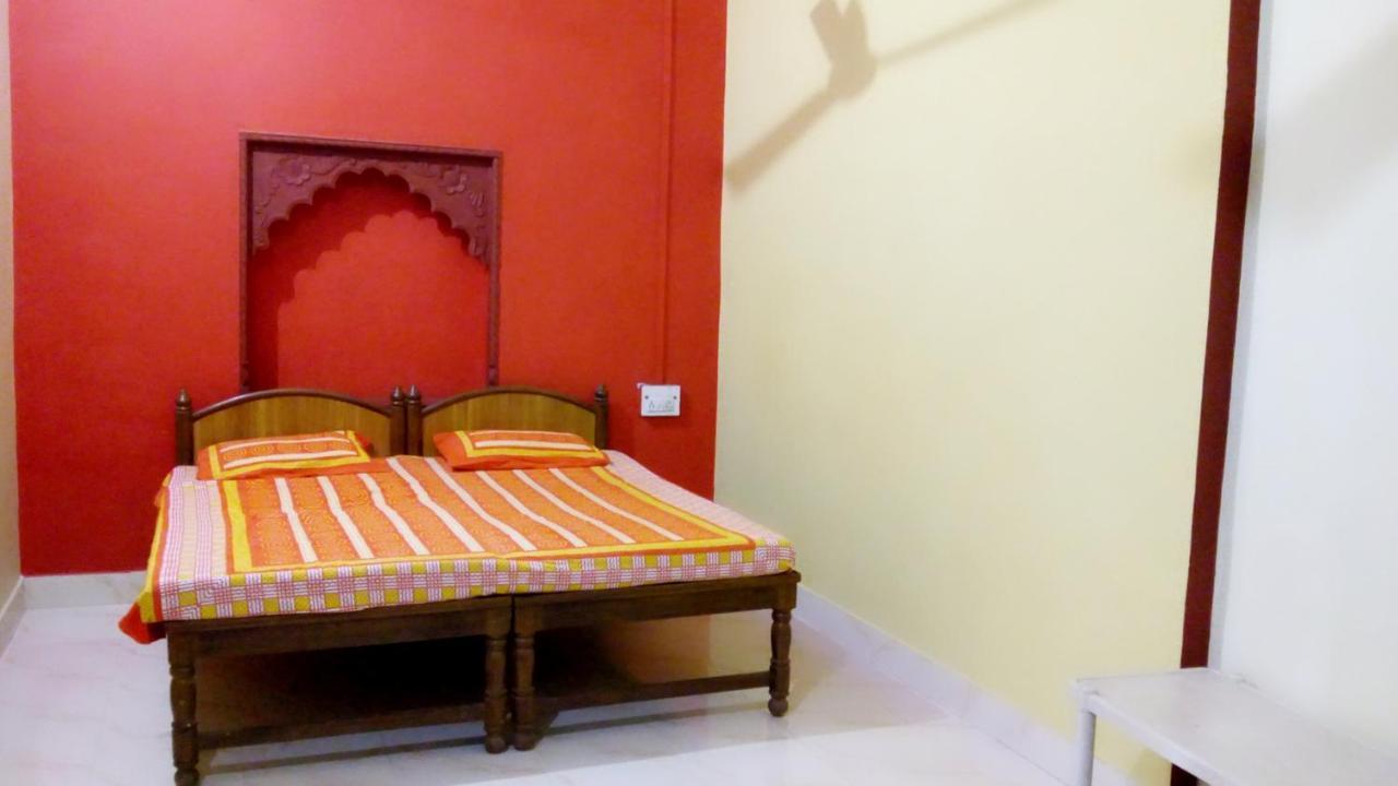 Shivam Tourist Guest House Būndi Exteriör bild